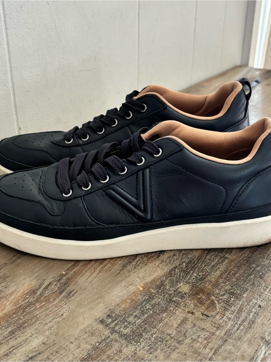 Vionic Shoes - Vionic Elise Women's Leather Casual Comfort Sneakers Size 9 Gently Used